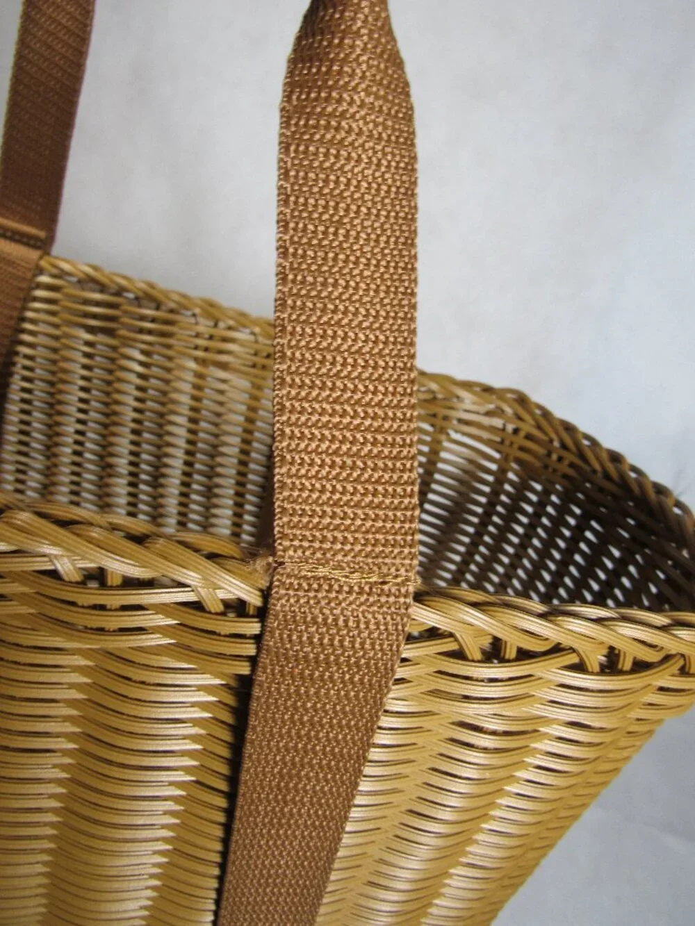 WOVEN BASKET TOTE, 15